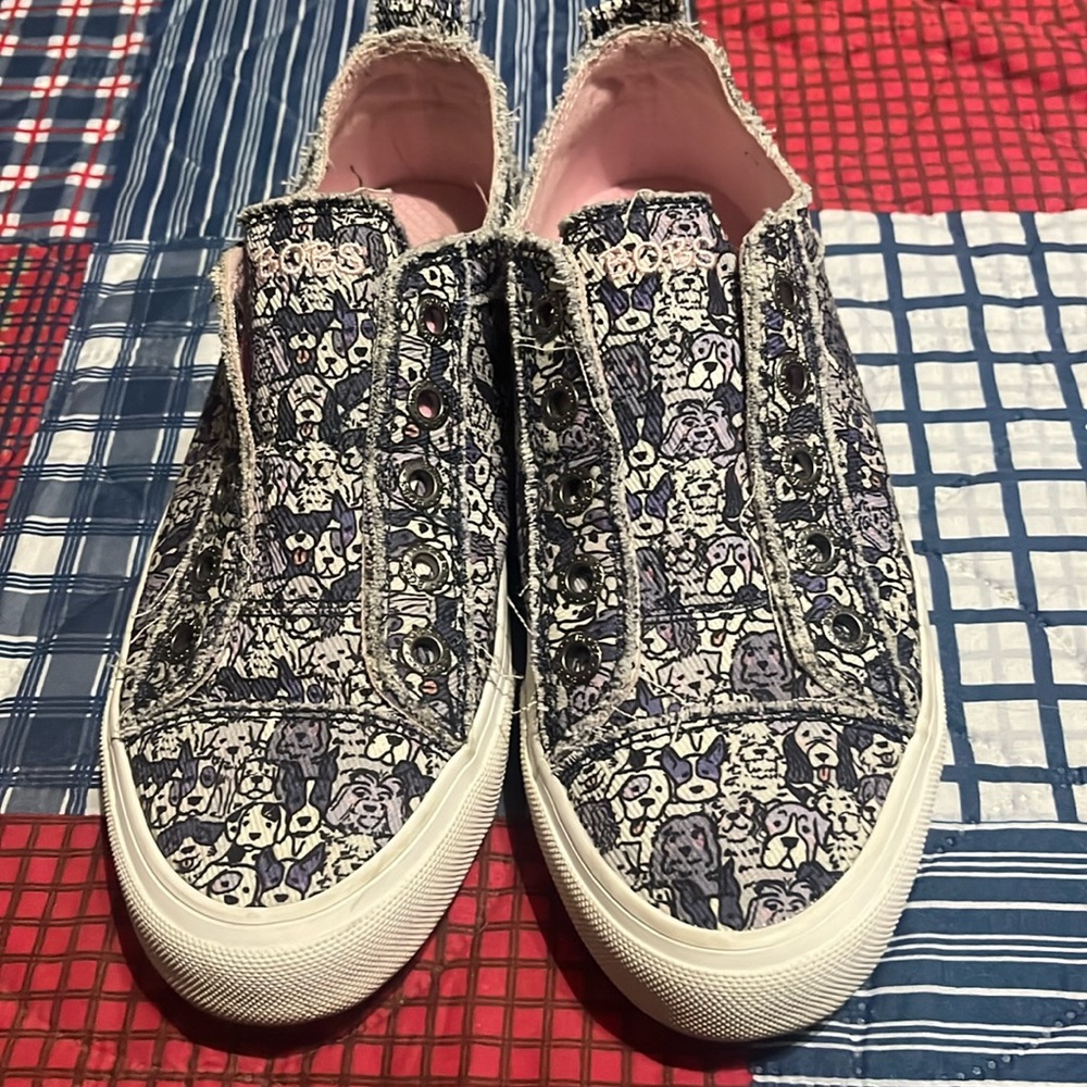 🎉SALE🎉$15 or 3 for $30🎉 Super cute Skechers Bobs blue/purple color🐕🦺